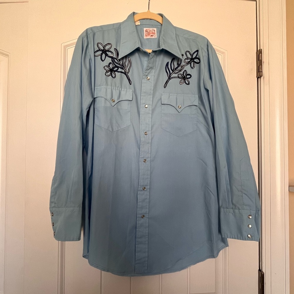 Vintage Western Fashions Rockabilly Soft Blue Embroidered Pearl Snap Shirt 16/33